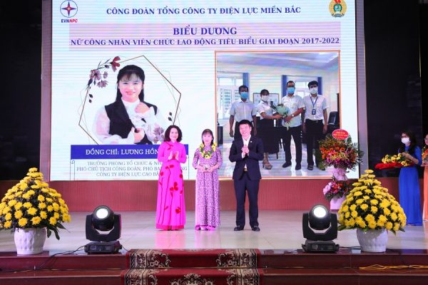 Gương sáng trong học tập chủ động tại Công ty Điện lực Cao Bằng