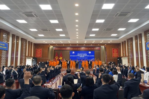 Công ty Điện lực Cao Bằng tổ chức “Lễ phát động đẩy mạnh văn hóa an toàn lao động năm 2024”
