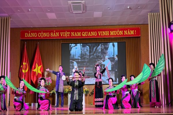 Lan tỏa tinh thần văn hóa văn nghệ