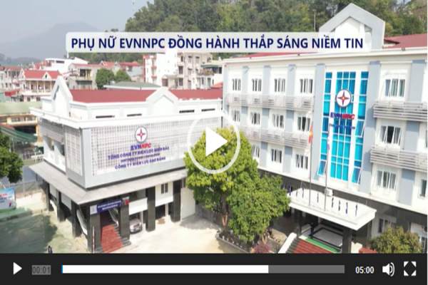 Phụ nữ Công ty Điện lực Cao Bằng đồng hành thắp sáng niềm tin