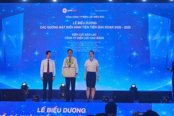 Điện lực Bảo Lạc (PC Cao Bằng): Vượt khó vươn lên, khẳng định vị thế đơn vị lao động tiêu biểu của EVNNPC