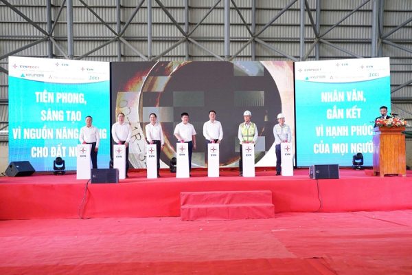 Thực hiện thành công đốt dầu lần đầu lò hơi tổ máy 1 dự án Nhà máy Nhiệt điện Quảng Trạch I