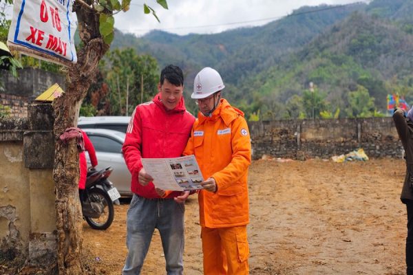 Đội Quản lý điện lực khu vực Hòa An (CTĐL Cao Bằng) sẵn sàng cung cấp điện an toàn, ổn định dịp Tết Nguyên đán năm 2026