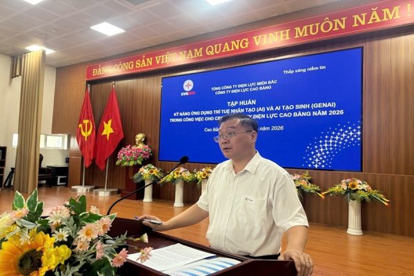 Công ty Điện lực Cao Bằng tổ chức tập huấn ứng dụng Trí tuệ nhân tạo (AI) và AI tạo sinh trong công việc năm 2026