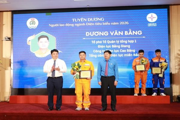 Công ty Điện lực Cao Bằng: Dấu ấn sáng tạo của người thợ điện nơi địa đầu Tổ quốc
