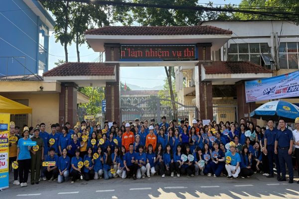 Tuổi trẻ Công ty Điện lực Cao Bằng đồng hành cùng sĩ tử trong Chương trình “Tiếp sức mùa thi năm 2026”