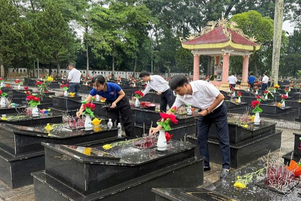 Hoạt động tri ân thiết thực của Công ty Điện lực Cao Bằng nhân Ngày Thương binh – Liệt sĩ 27/7